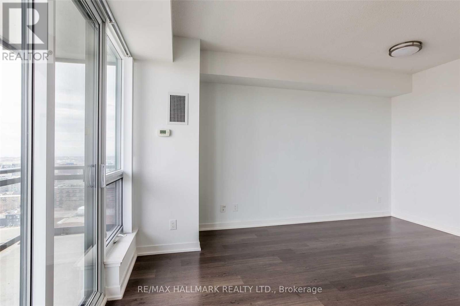 2102 - 225 Sackville Street, Toronto, Ontario  M5A 3H1 - Photo 7 - C13537172