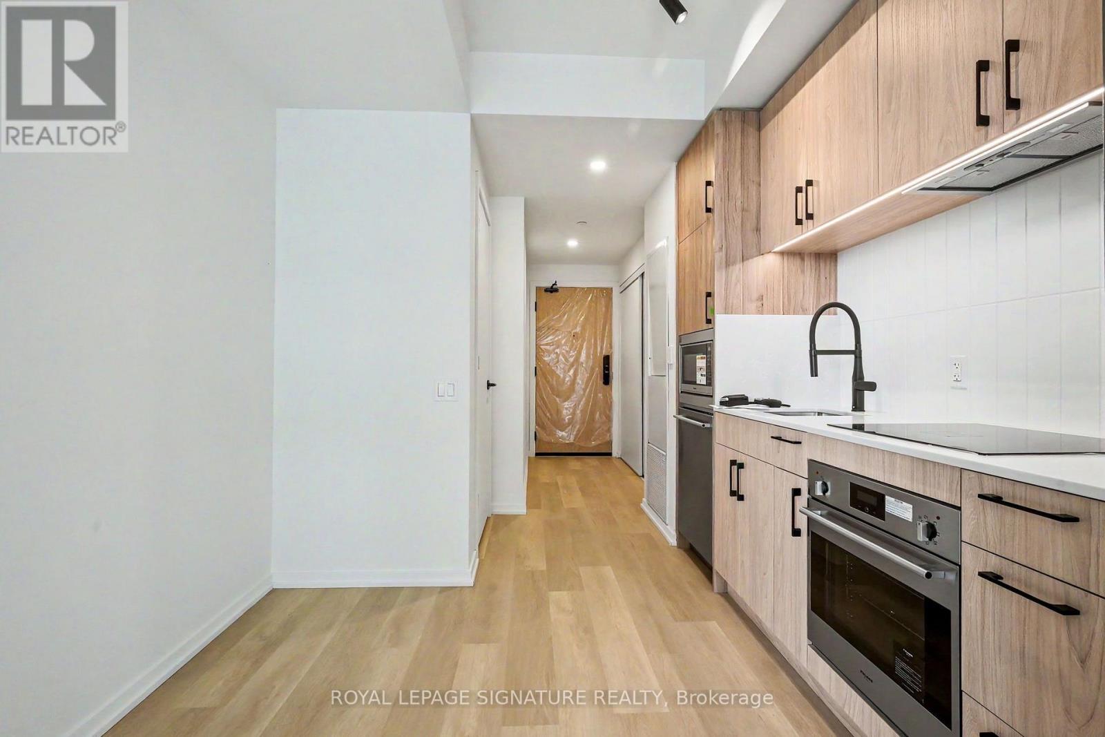 1610 - 109 Erskine Avenue, Toronto, Ontario  M4P 0G6 - Photo 14 - C13537174