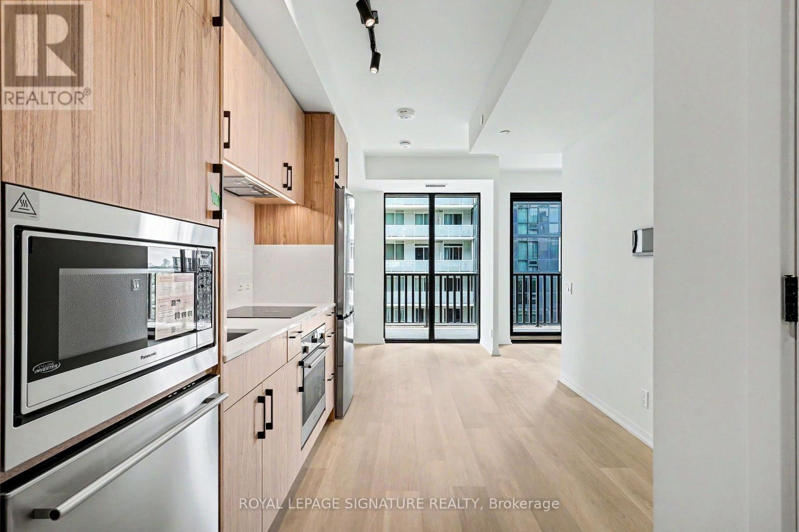 1610 - 109 Erskine Avenue, Toronto, Ontario  M4P 0G6 - Photo 4 - C13537174