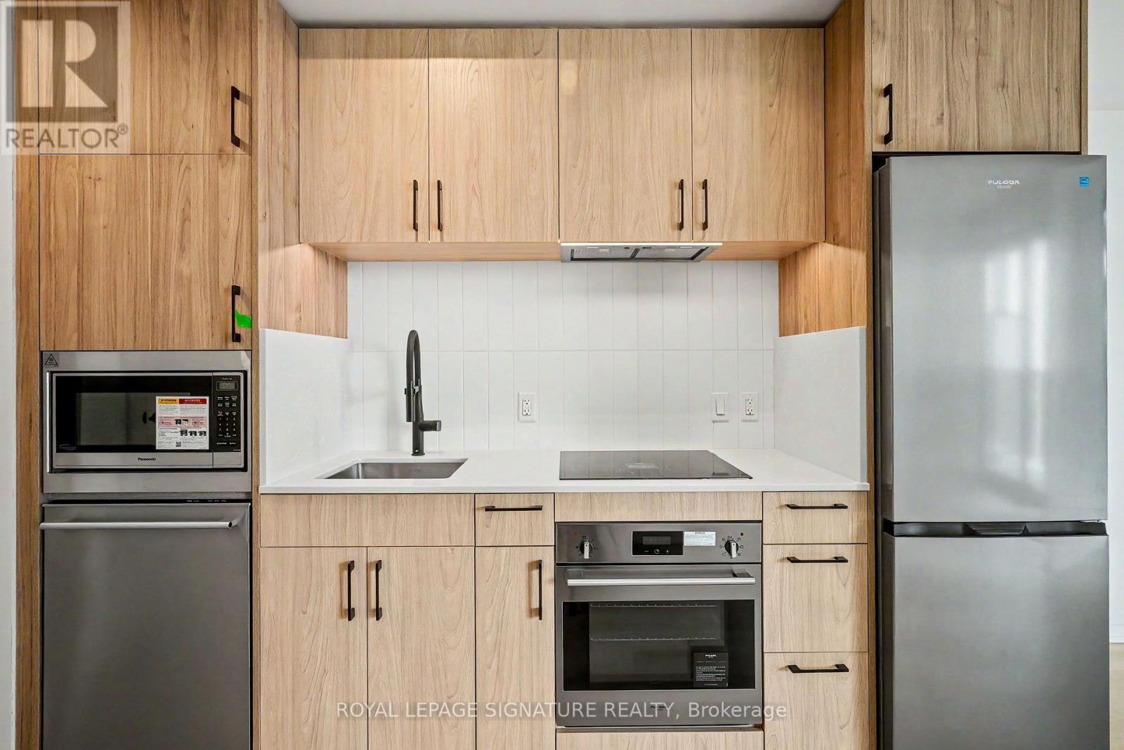 1610 - 109 Erskine Avenue, Toronto, Ontario  M4P 0G6 - Photo 5 - C13537174