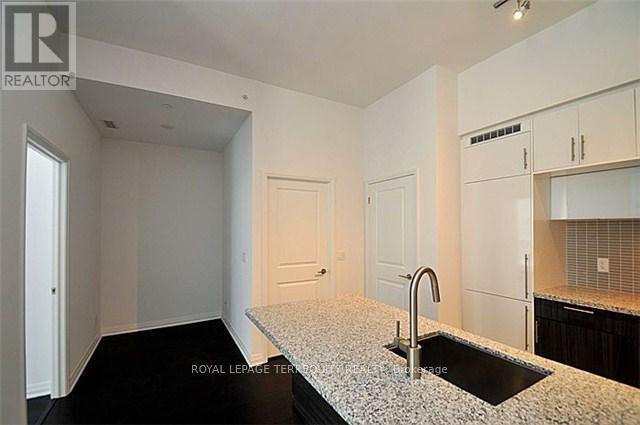 206 - 8 Mercer Street, Toronto, Ontario  M5V 0C4 - Photo 4 - C13537216