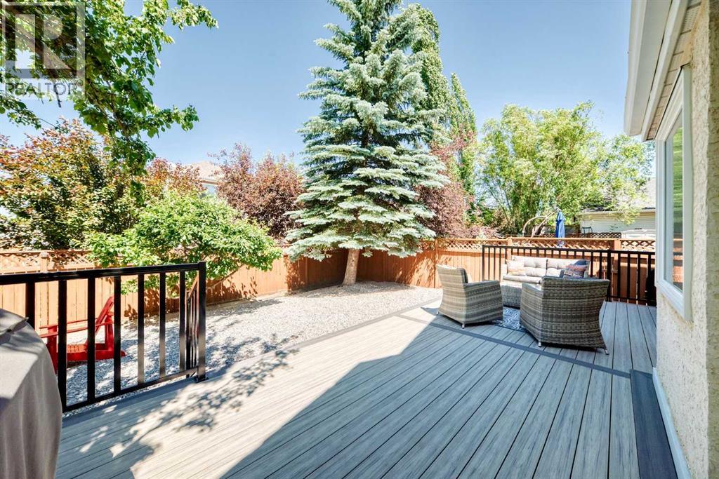 4 Valley Meadow Close NW, Calgary, Alberta  T3B 5M1 - Photo 35 - A2326816