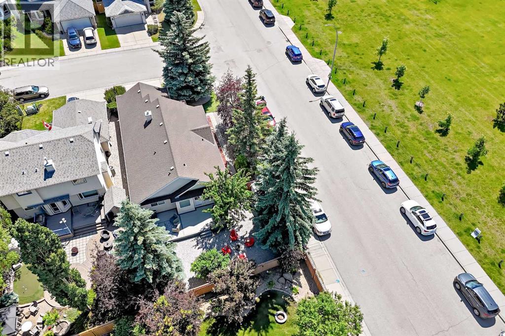 4 Valley Meadow Close NW, Calgary, Alberta  T3B 5M1 - Photo 46 - A2326816