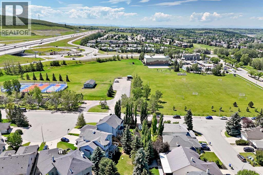 4 Valley Meadow Close NW, Calgary, Alberta  T3B 5M1 - Photo 49 - A2326816