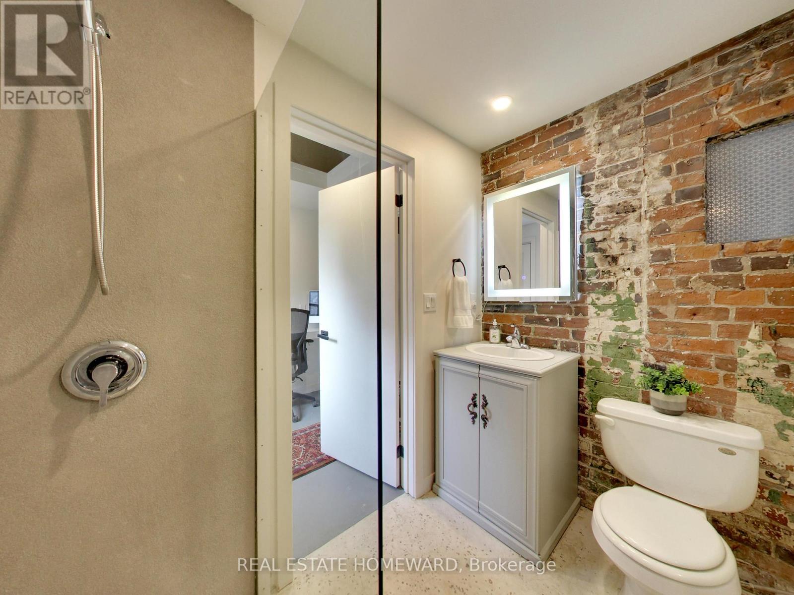147 Boston Avenue, Toronto, Ontario  M4M 2T8 - Photo 13 - E13537106