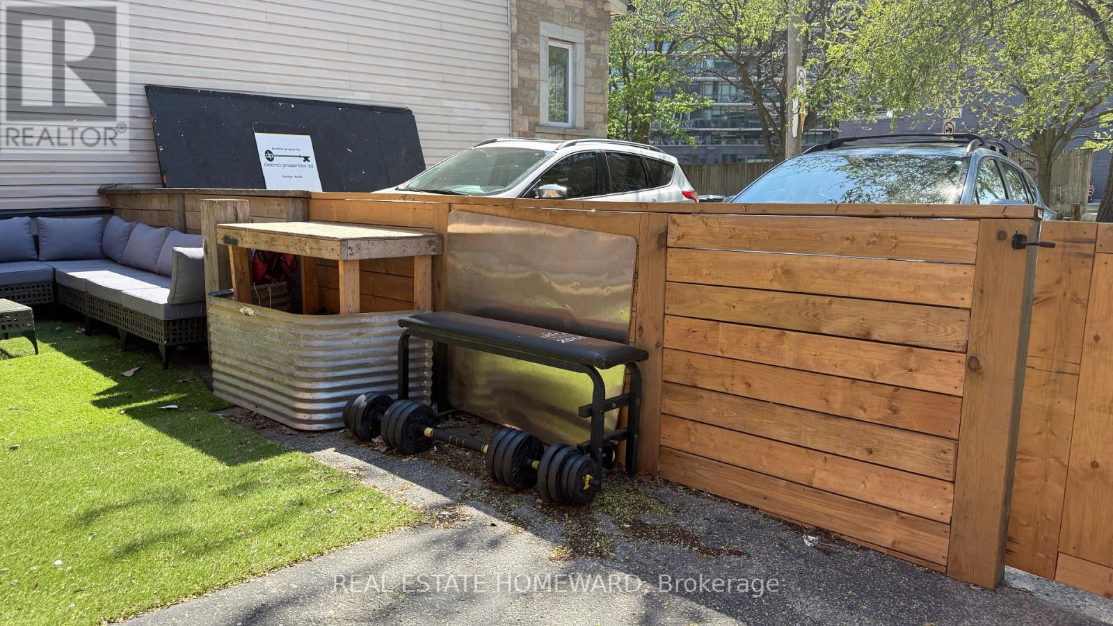147 Boston Avenue, Toronto, Ontario  M4M 2T8 - Photo 19 - E13537106