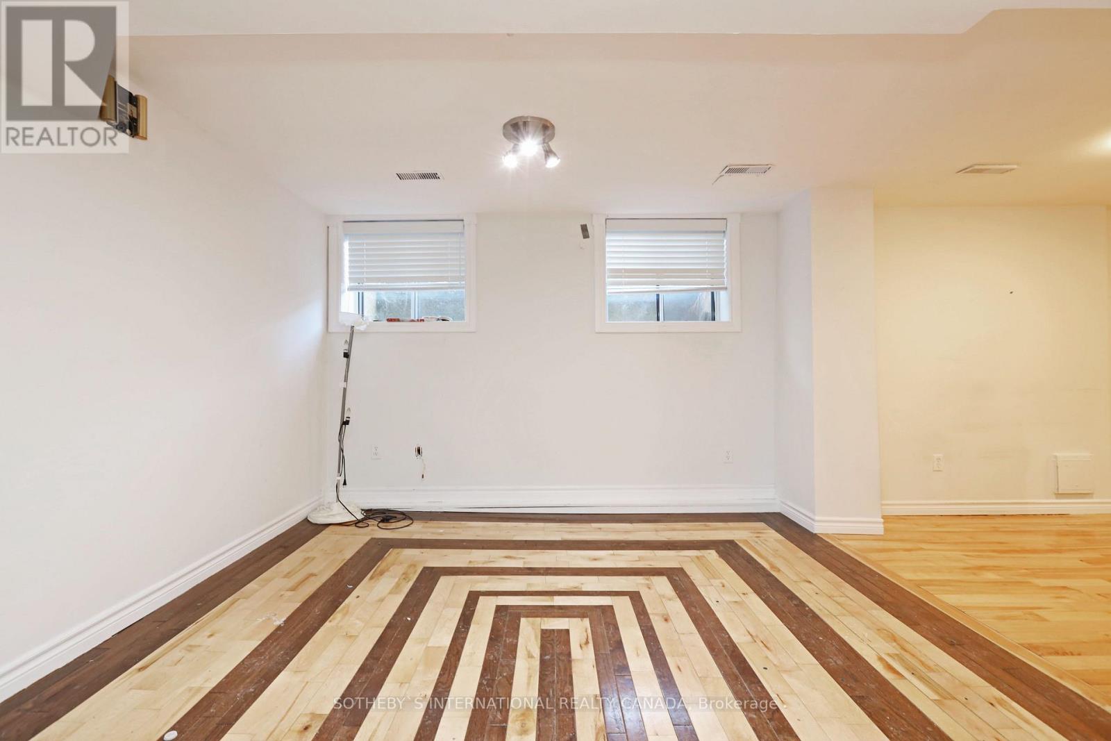 Lower - 212 Glebemount Avenue, Toronto, Ontario M4C 3T1 - Photo 13 - E13537140
