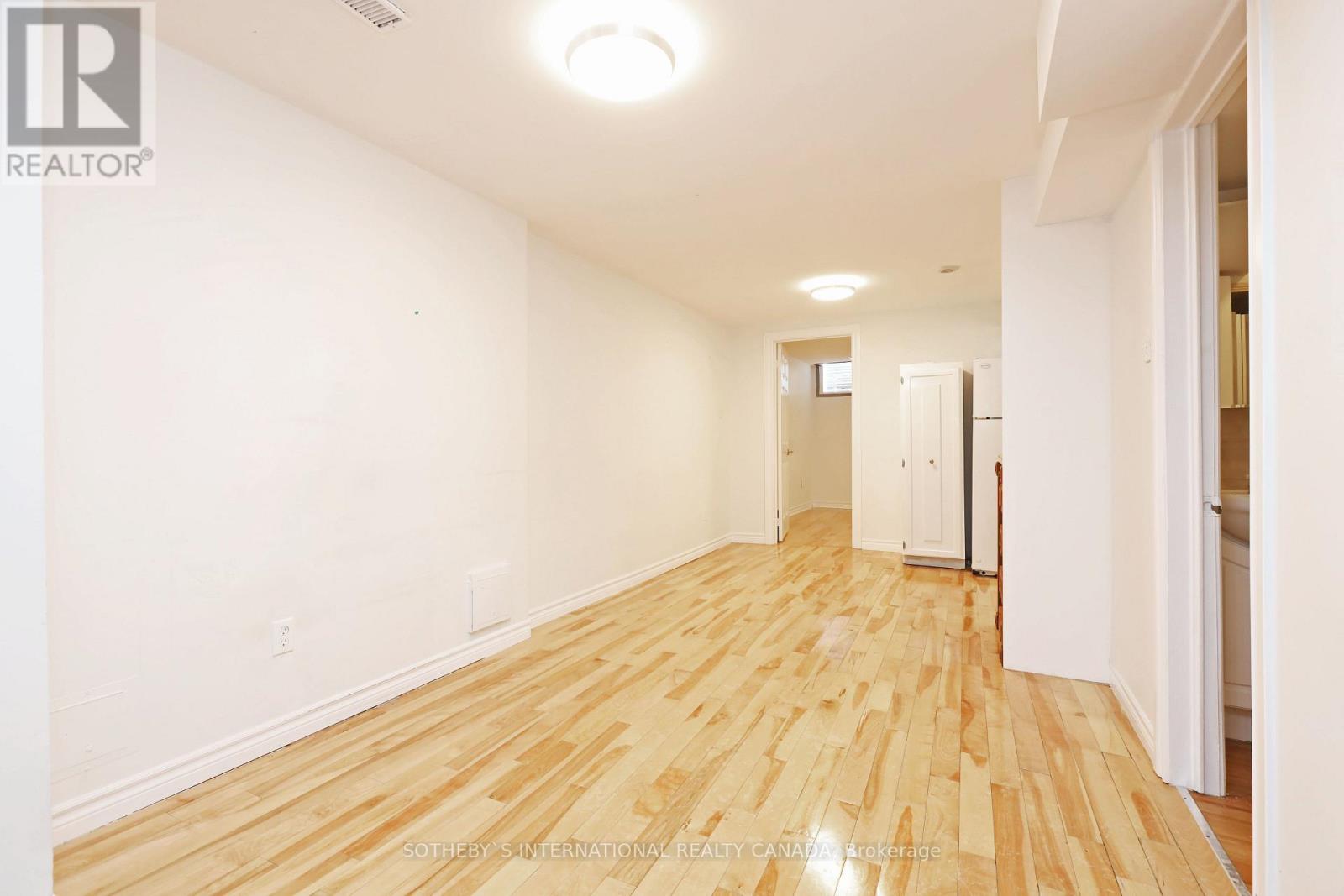 Lower - 212 Glebemount Avenue, Toronto, Ontario M4C 3T1 - Photo 7 - E13537140