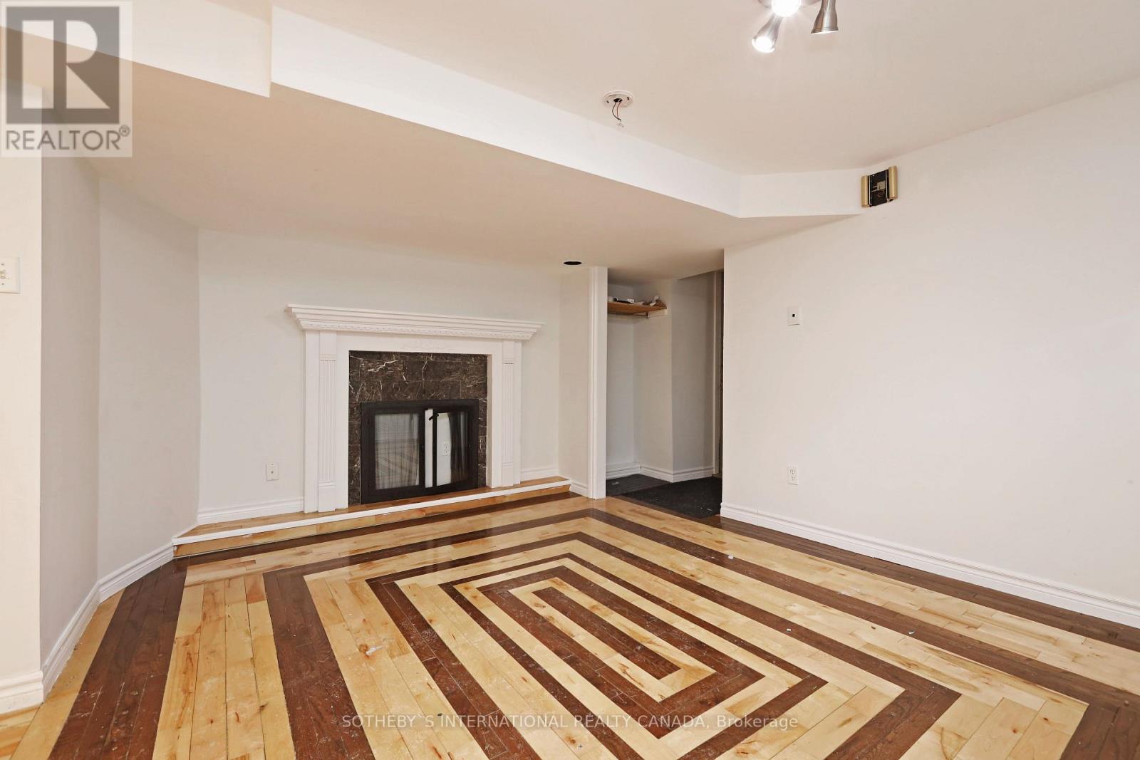 Lower - 212 Glebemount Avenue, Toronto, Ontario M4C 3T1 - Photo 8 - E13537140