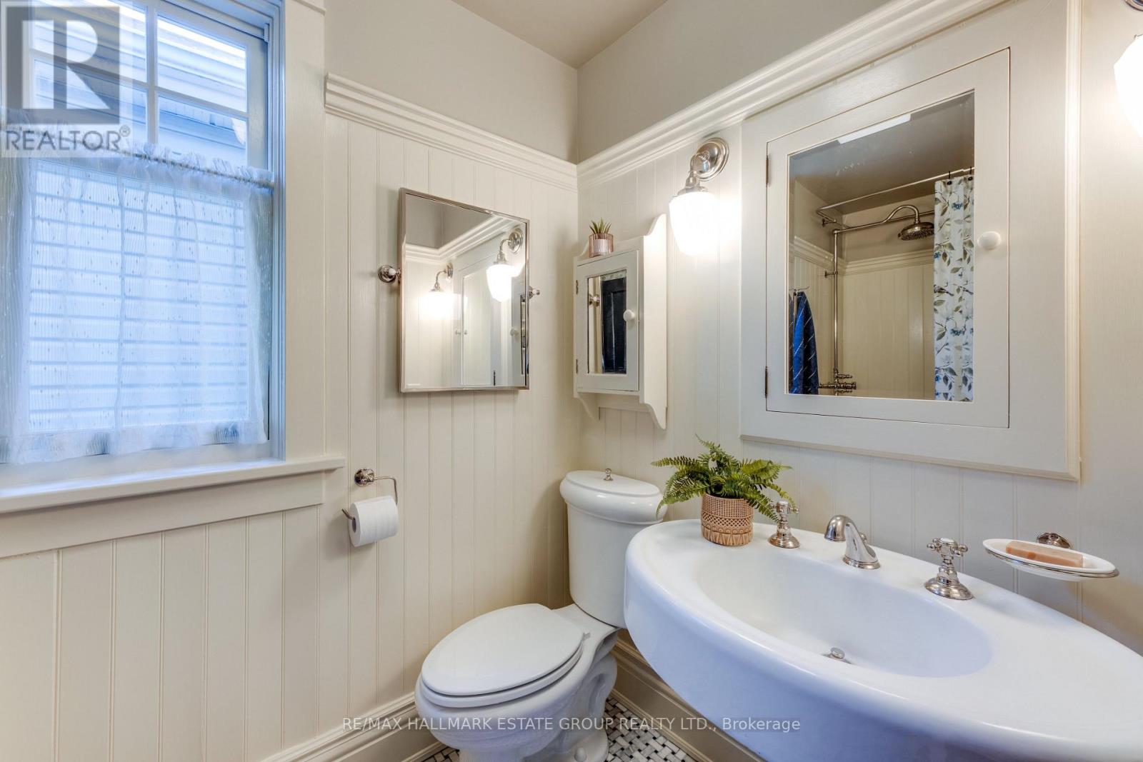 23 Brooklyn Avenue, Toronto, Ontario M4M 2X4 - Photo 33 - E13537170
