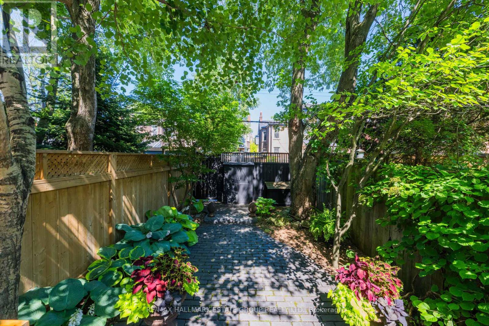 23 Brooklyn Avenue, Toronto, Ontario M4M 2X4 - Photo 45 - E13537170