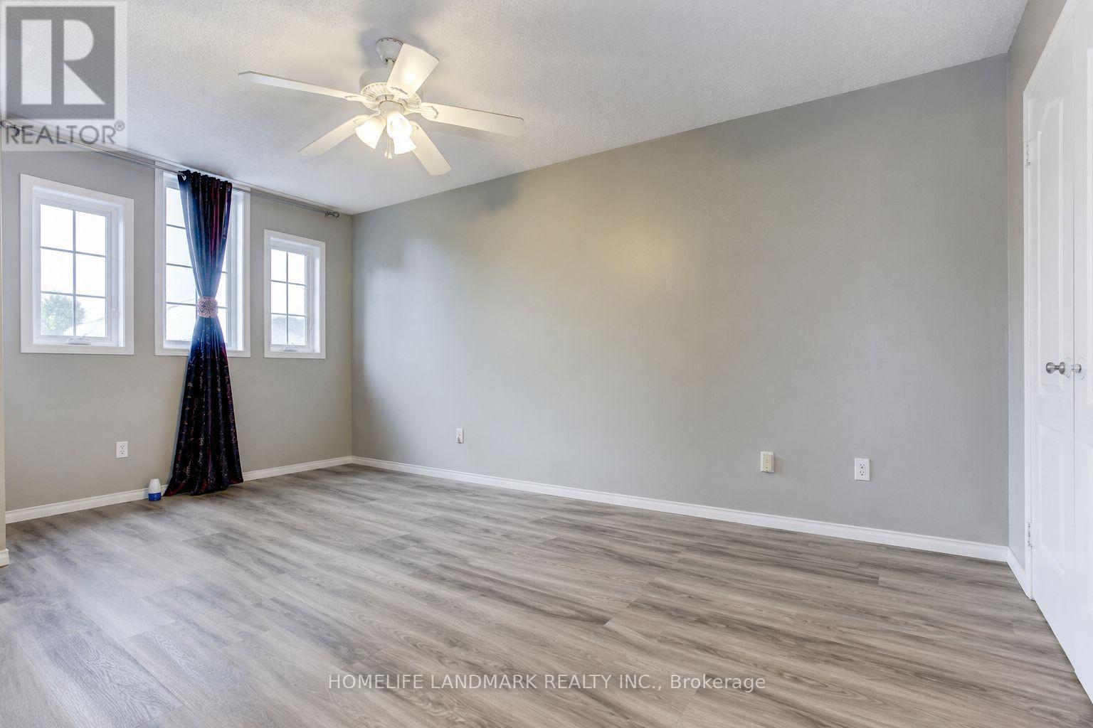 4 Sinden Drive, Whitby, Ontario  L1M 2B8 - Photo 16 - E13536002