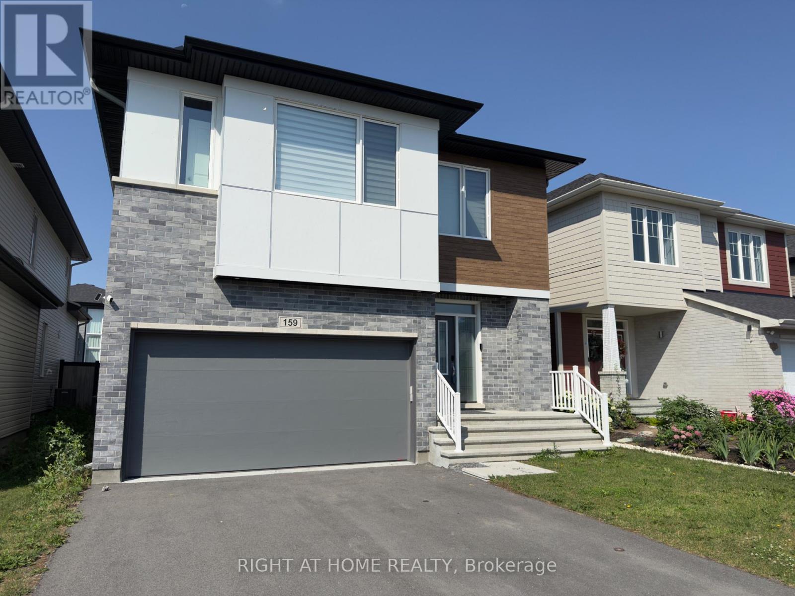 159 Boulonnais Grove, Ottawa, Ontario  K2S 0T7 - Photo 1 - X13537180