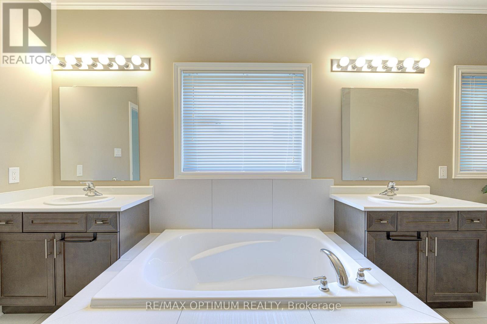 14 Waterwide Crescent, Brampton, Ontario  L6T 3C3 - Photo 22 - W13537128