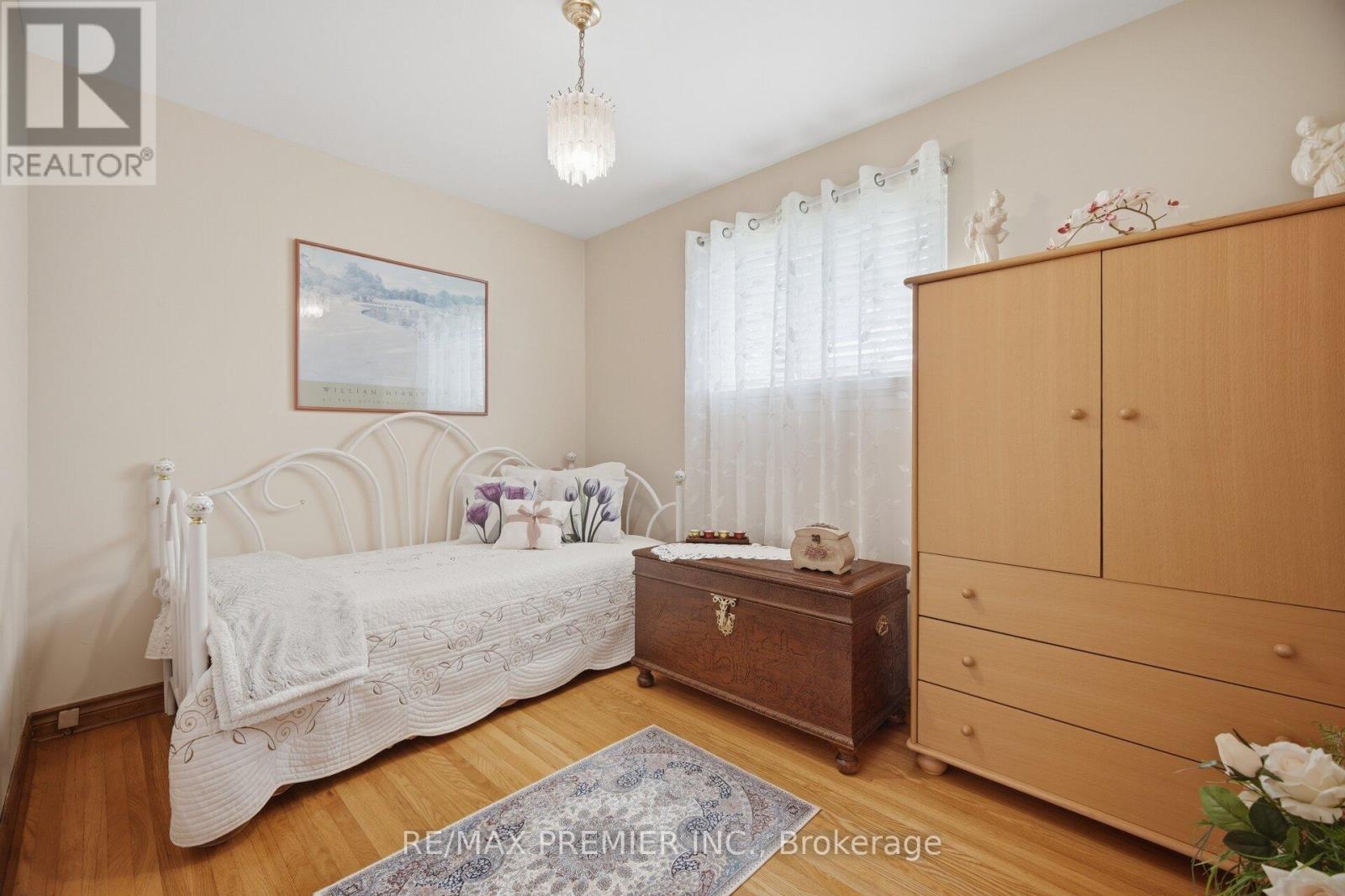11 Kinnie Court, Toronto, Ontario  M3N 2S1 - Photo 18 - W13537208