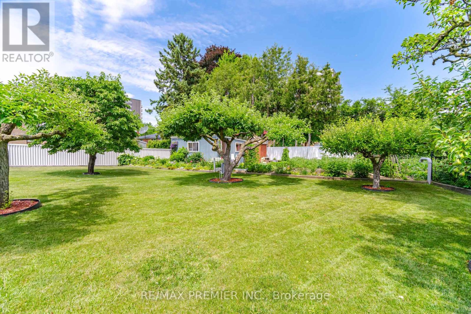 11 Kinnie Court, Toronto, Ontario  M3N 2S1 - Photo 36 - W13537208