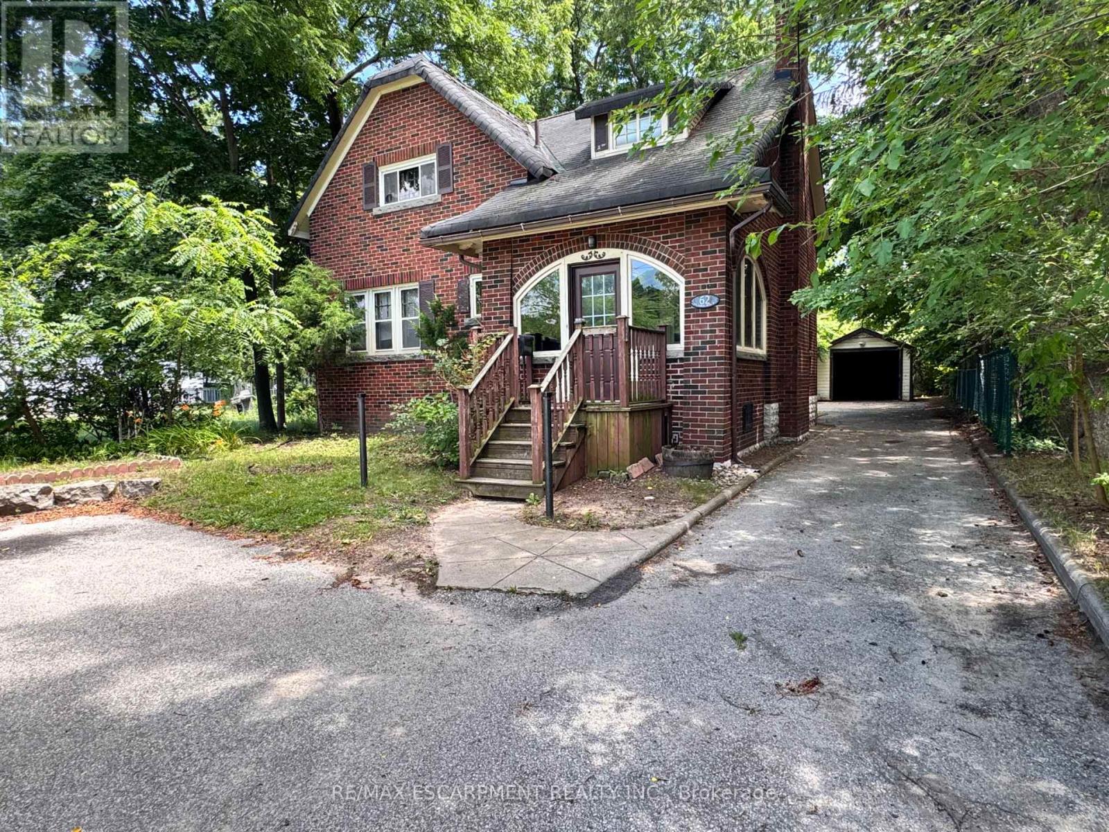 62 PLAINS ROAD E, Burlington (LaSalle)
