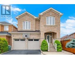 19 THORNBUSH BOULEVARD, Brampton, Ontario