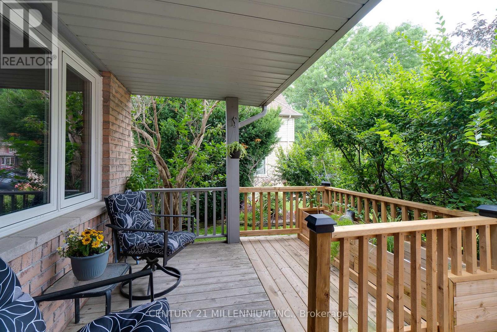 7227 Windrush Court, Mississauga, Ontario  L5N 6K1 - Photo 5 - W13537258