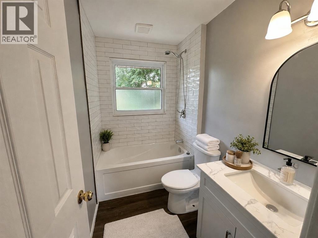 890 Hollands Avenue, Sarnia, Ontario  N7S 3C1 - Photo 17 - 26016344