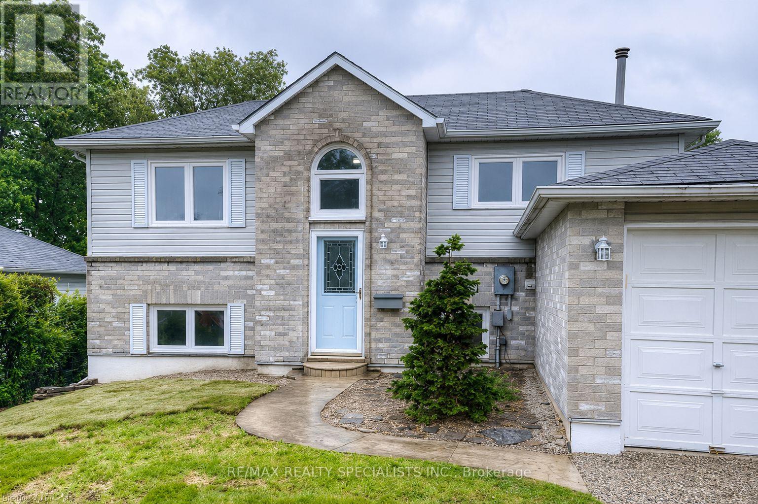 61 ANDERSON STREET, Woodstock (Woodstock - South)