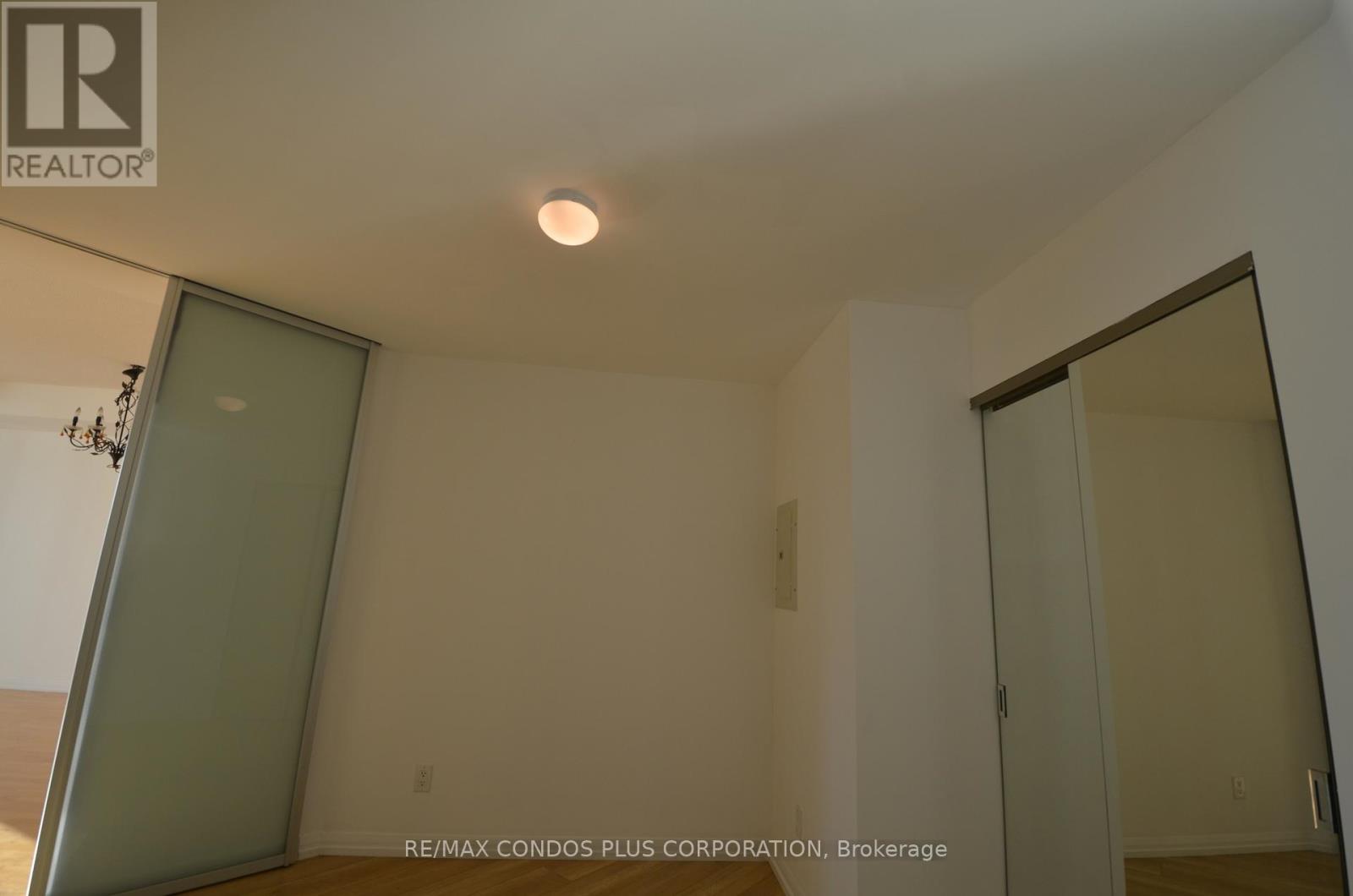 801 - 18 Beverley Street, Toronto, Ontario M5T 3L2 - Photo 39 - C13524304
