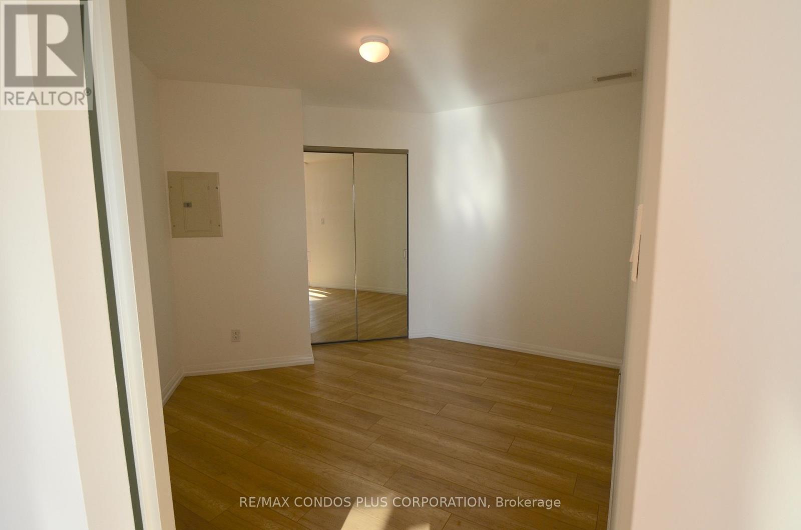 801 - 18 Beverley Street, Toronto, Ontario M5T 3L2 - Photo 35 - C13524304