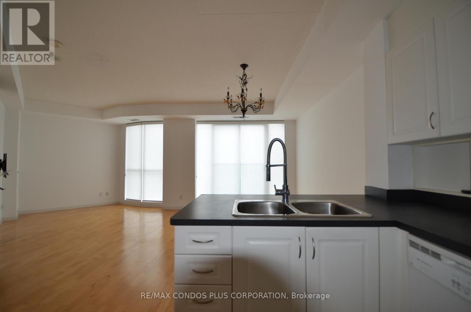 801 - 18 Beverley Street, Toronto, Ontario M5T 3L2 - Photo 31 - C13524304