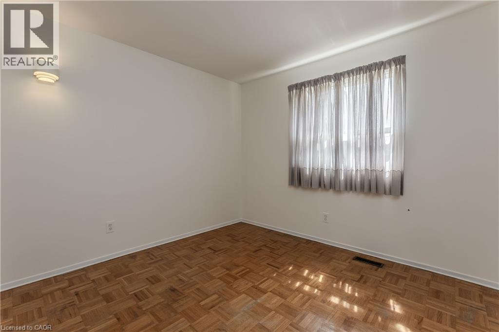 2915 Saint Malo Circle, Mississauga, Ontario  L5N 1S8 - Photo 19 - 40846171