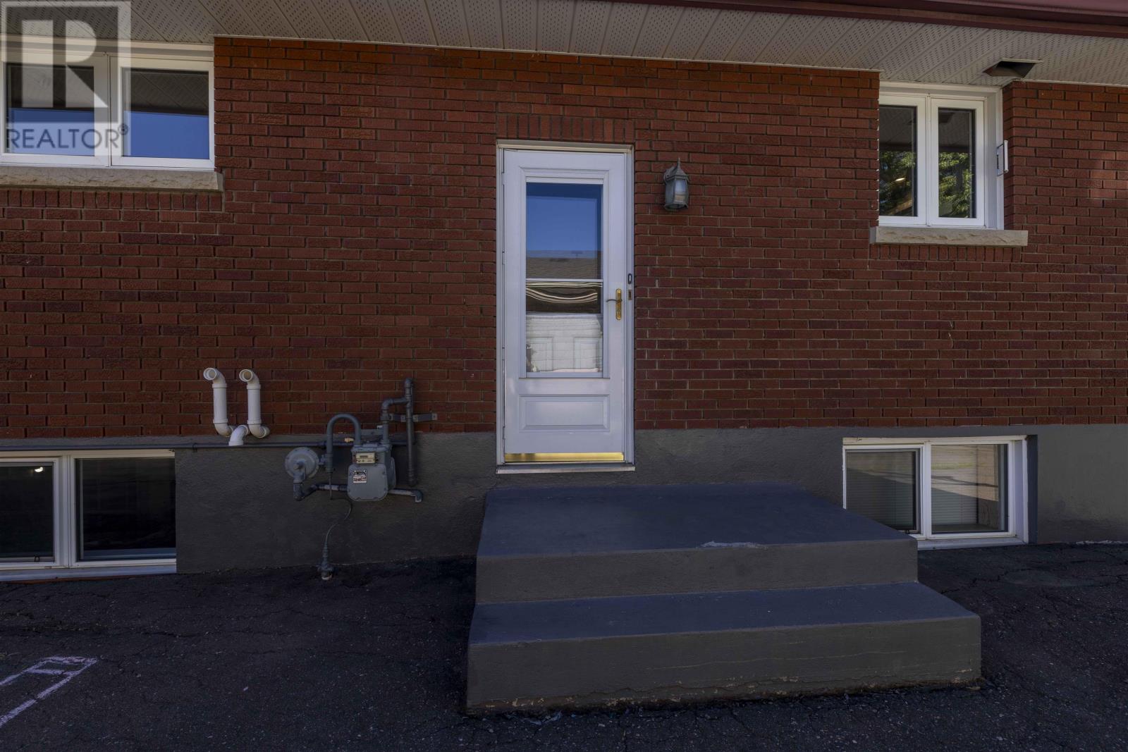 2625 Rankin St, Thunder Bay, Ontario  P7E 6A3 - Photo 6 - TB2601850