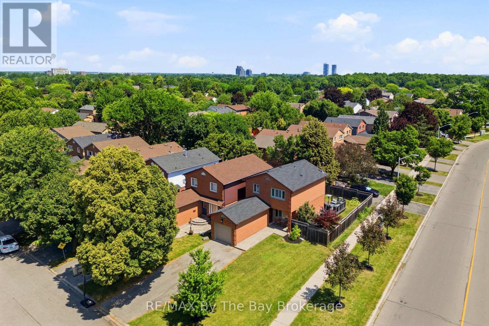 291 Woodlawn Crescent, Milton, Ontario  L9T 4V8 - Photo 2 - W13537384