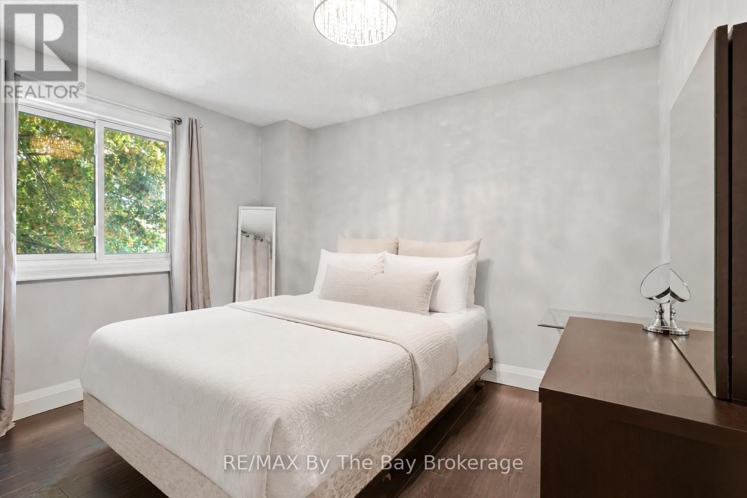 291 Woodlawn Crescent, Milton, Ontario  L9T 4V8 - Photo 25 - W13537384