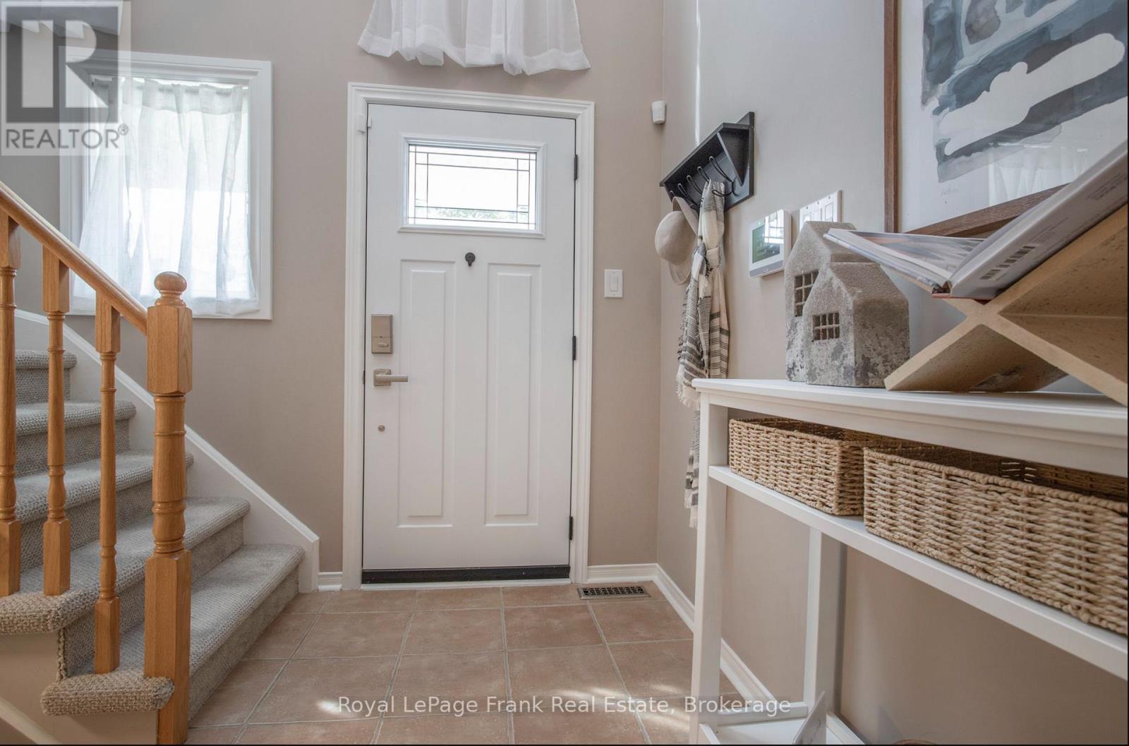 78 Vanguard Drive, Whitby, Ontario  L1M 2N9 - Photo 4 - E13537318
