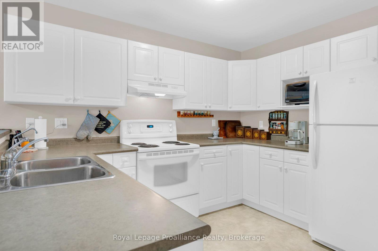 73 Finch Drive, Belleville, Ontario  K8P 5L4 - Photo 18 - X13537664