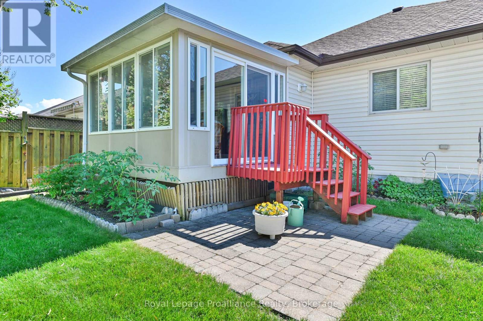 73 Finch Drive, Belleville, Ontario  K8P 5L4 - Photo 32 - X13537664