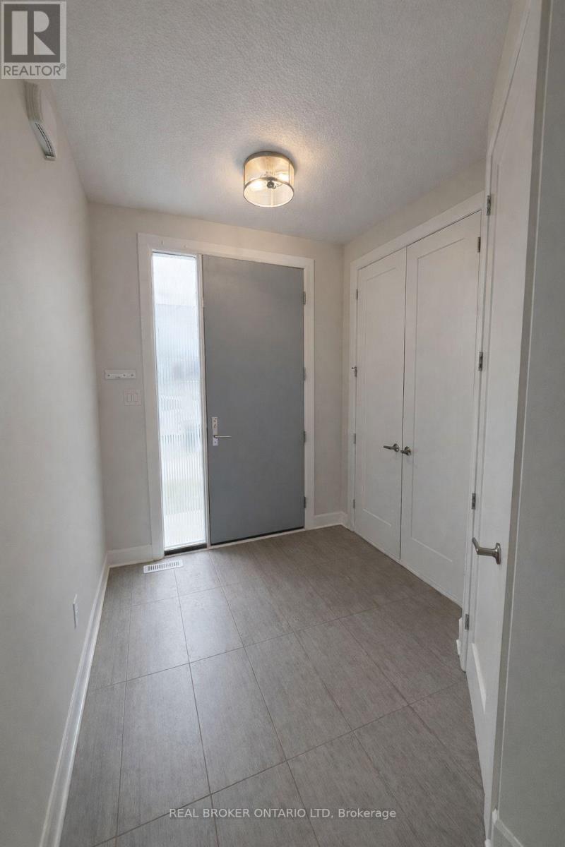 32 - 499 Sophia Crescent, London North, Ontario  N6G 0X9 - Photo 2 - X13537686