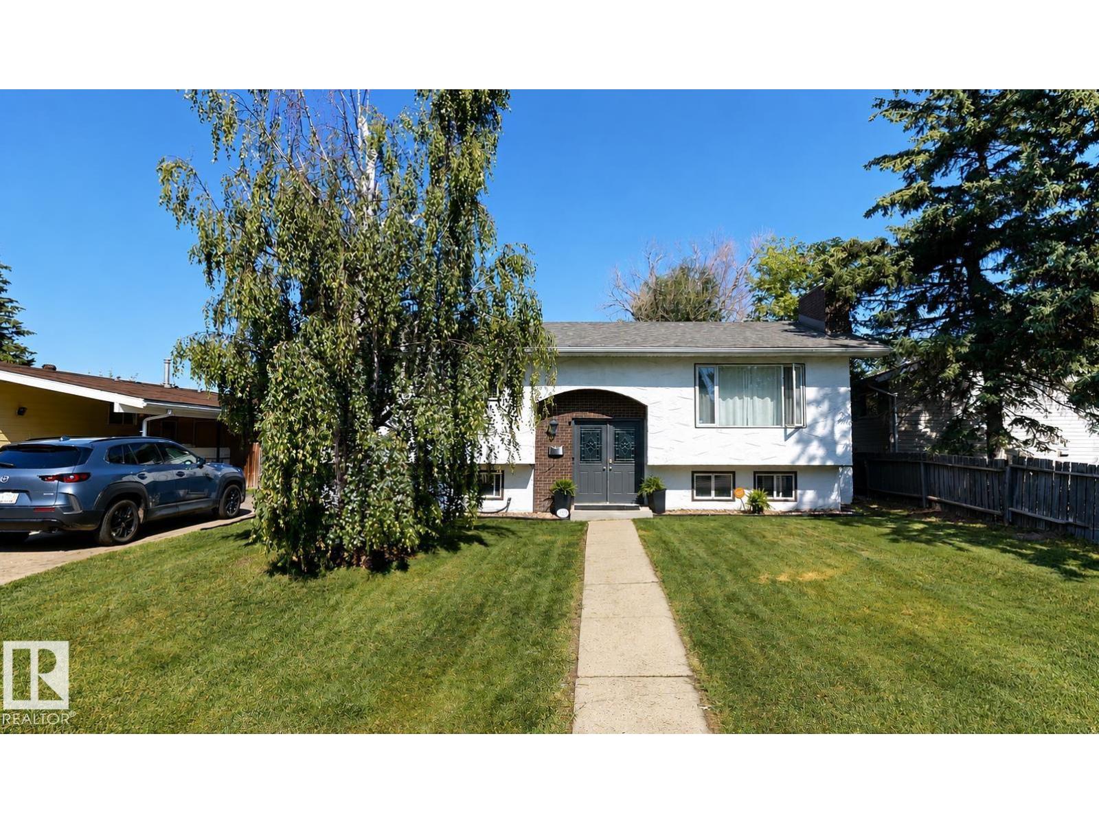 1112 87 ST NW, Edmonton