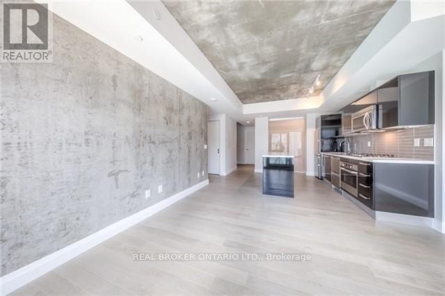 704 - 224 King Street W, Toronto, Ontario  M5H 0A6 - Photo 5 - C13537360