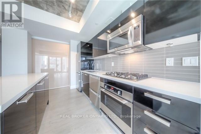 704 - 224 King Street W, Toronto, Ontario  M5H 0A6 - Photo 6 - C13537360