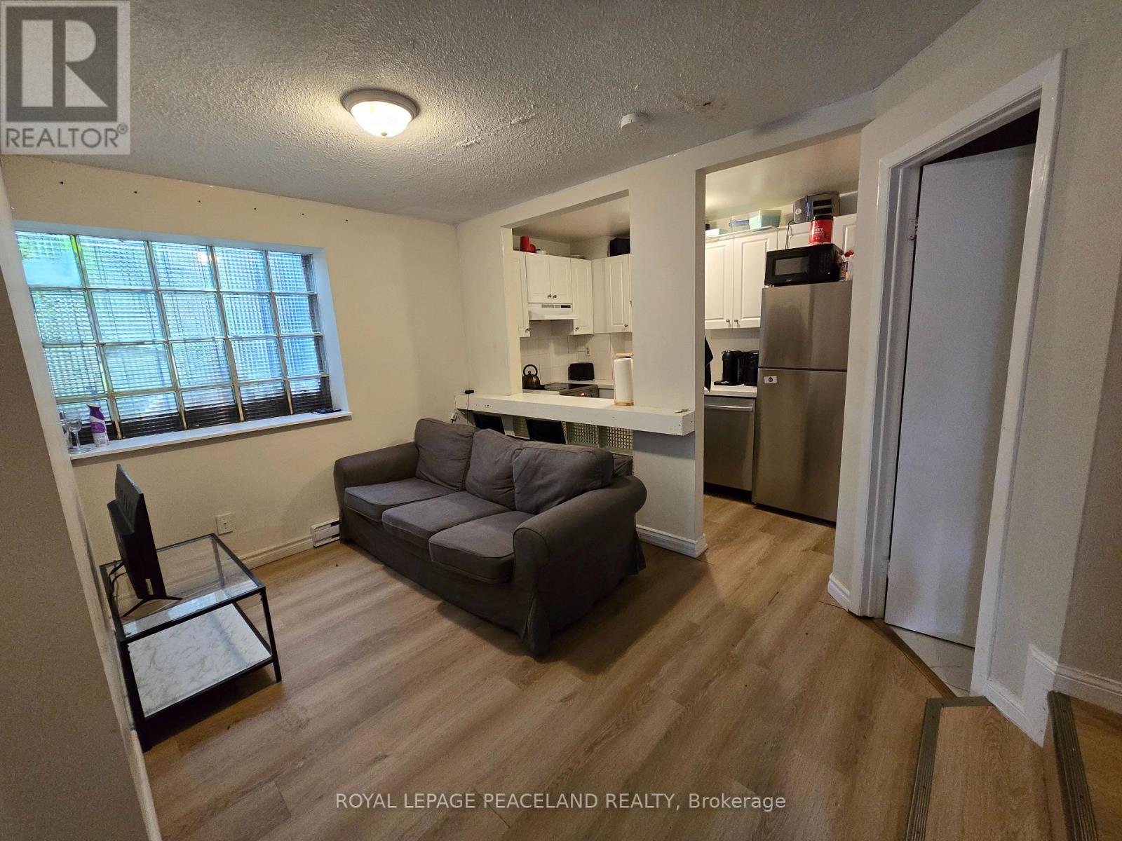 6 - 558 Spadina Crescent, Toronto, Ontario  M5S 2J9 - Photo 8 - C13537398