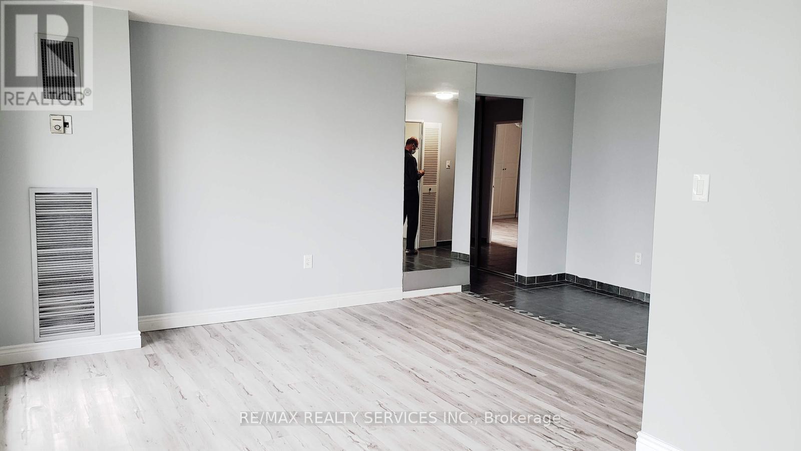 711 - 177 Linus Road, Toronto, Ontario  M2J 4S5 - Photo 5 - C13537444