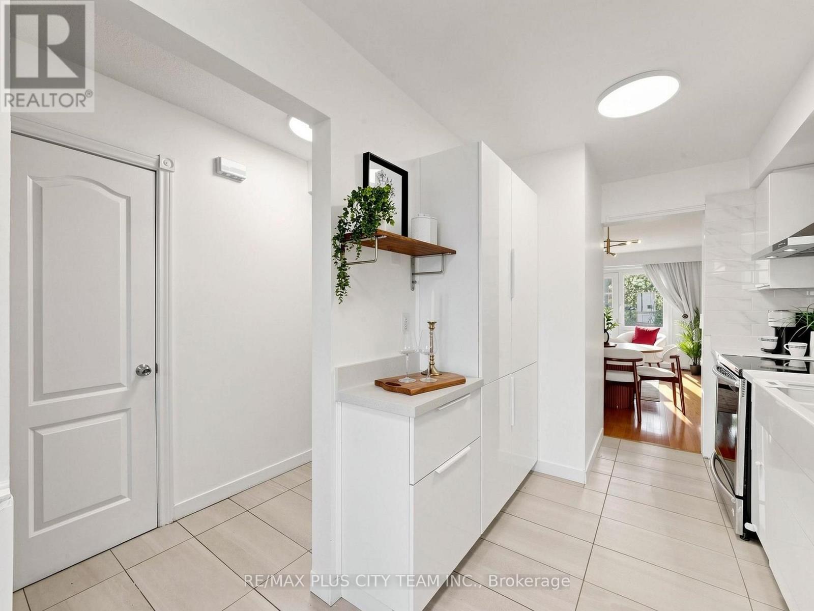 60 Tangle Briar Way, Toronto, Ontario M2J 2M4 - Photo 14 - C13537692