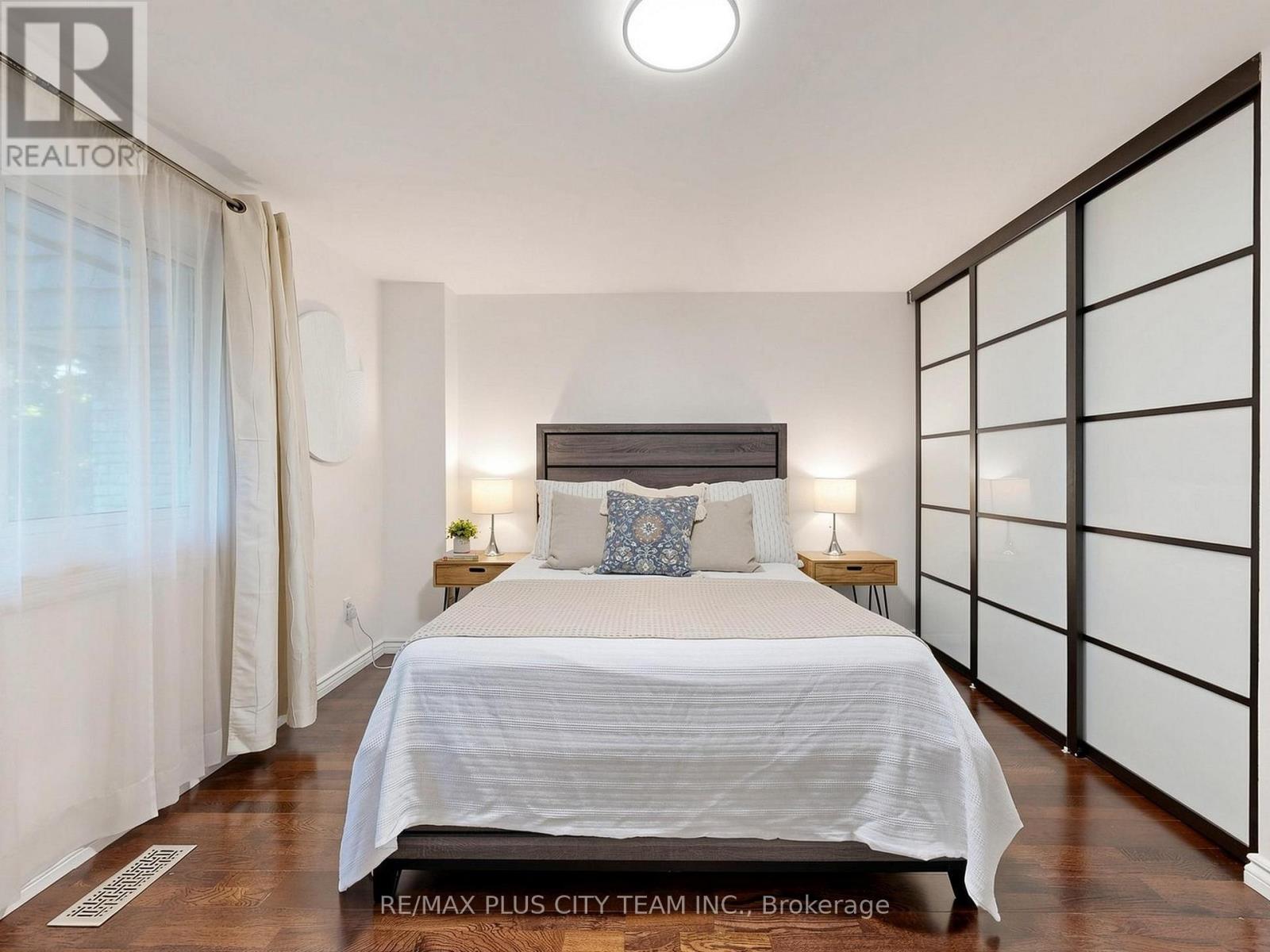 60 Tangle Briar Way, Toronto, Ontario M2J 2M4 - Photo 25 - C13537692