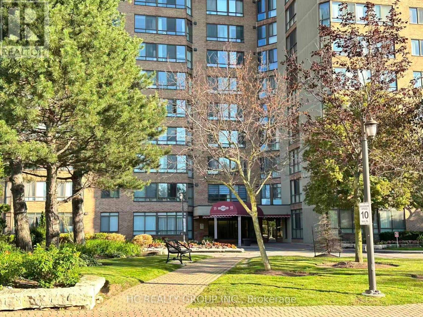 414 - 55 BAMBURGH CIRCLE, Toronto (Steeles)