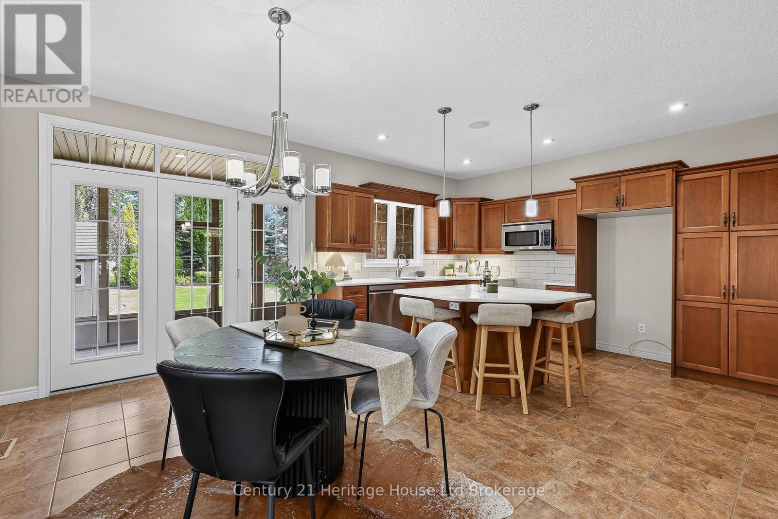 927 Ridgewood Drive W, Woodstock, Ontario  N4T 0A6 - Photo 11 - X13537402