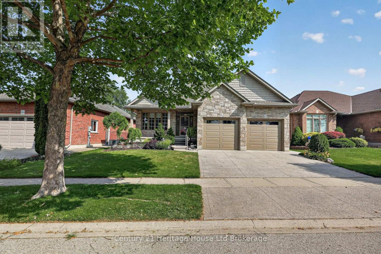 927 Ridgewood Drive W, Woodstock, Ontario  N4T 0A6 - Photo 4 - X13537402