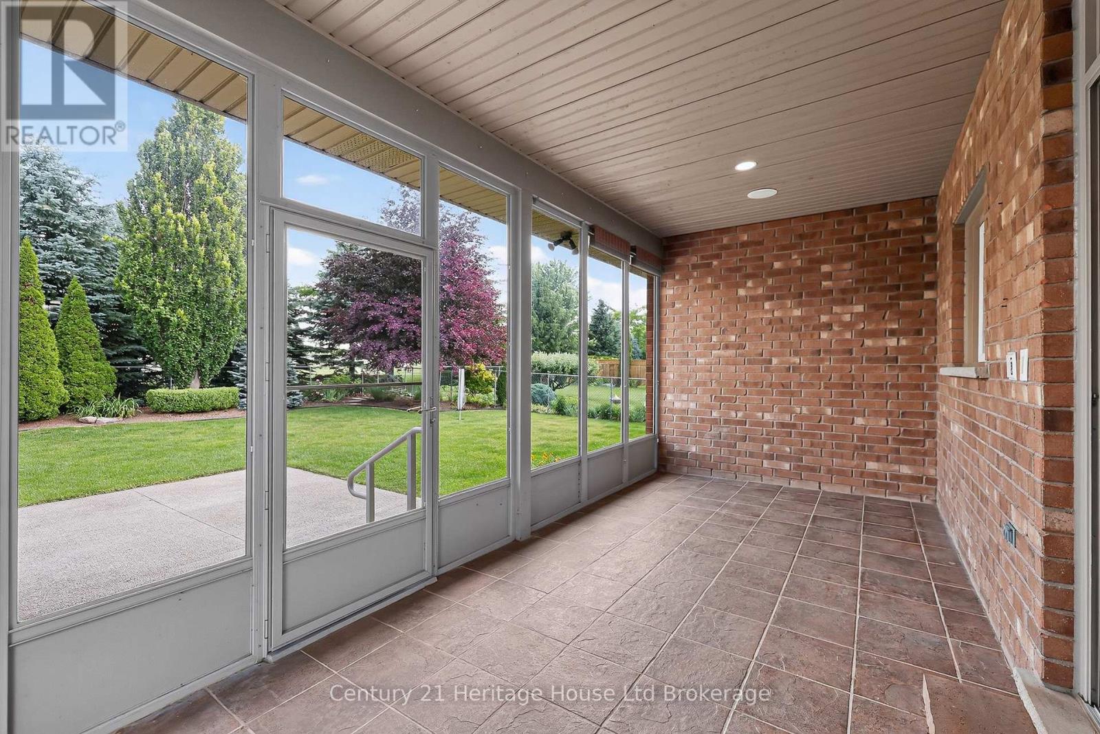 927 Ridgewood Drive W, Woodstock, Ontario  N4T 0A6 - Photo 41 - X13537402