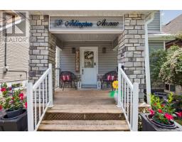 23 ARLINGTON AVENUE, Oshawa, Ontario