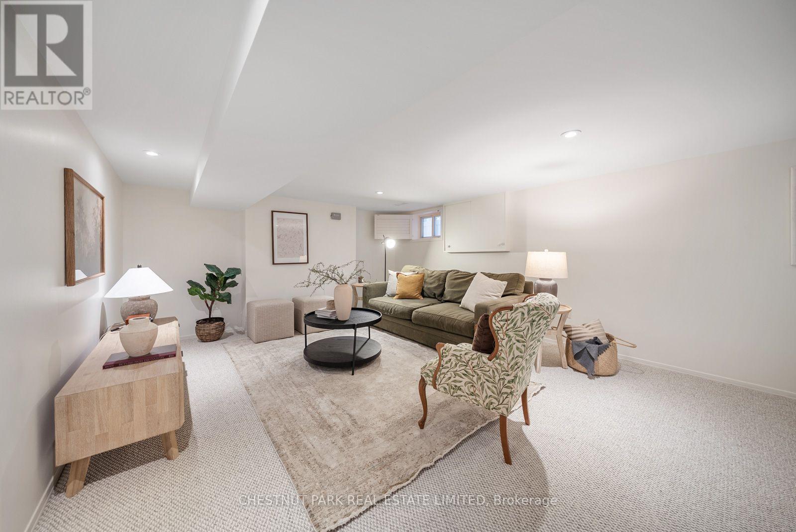 266 Queensdale Avenue, Toronto, Ontario  M4C 2B2 - Photo 29 - E13537532