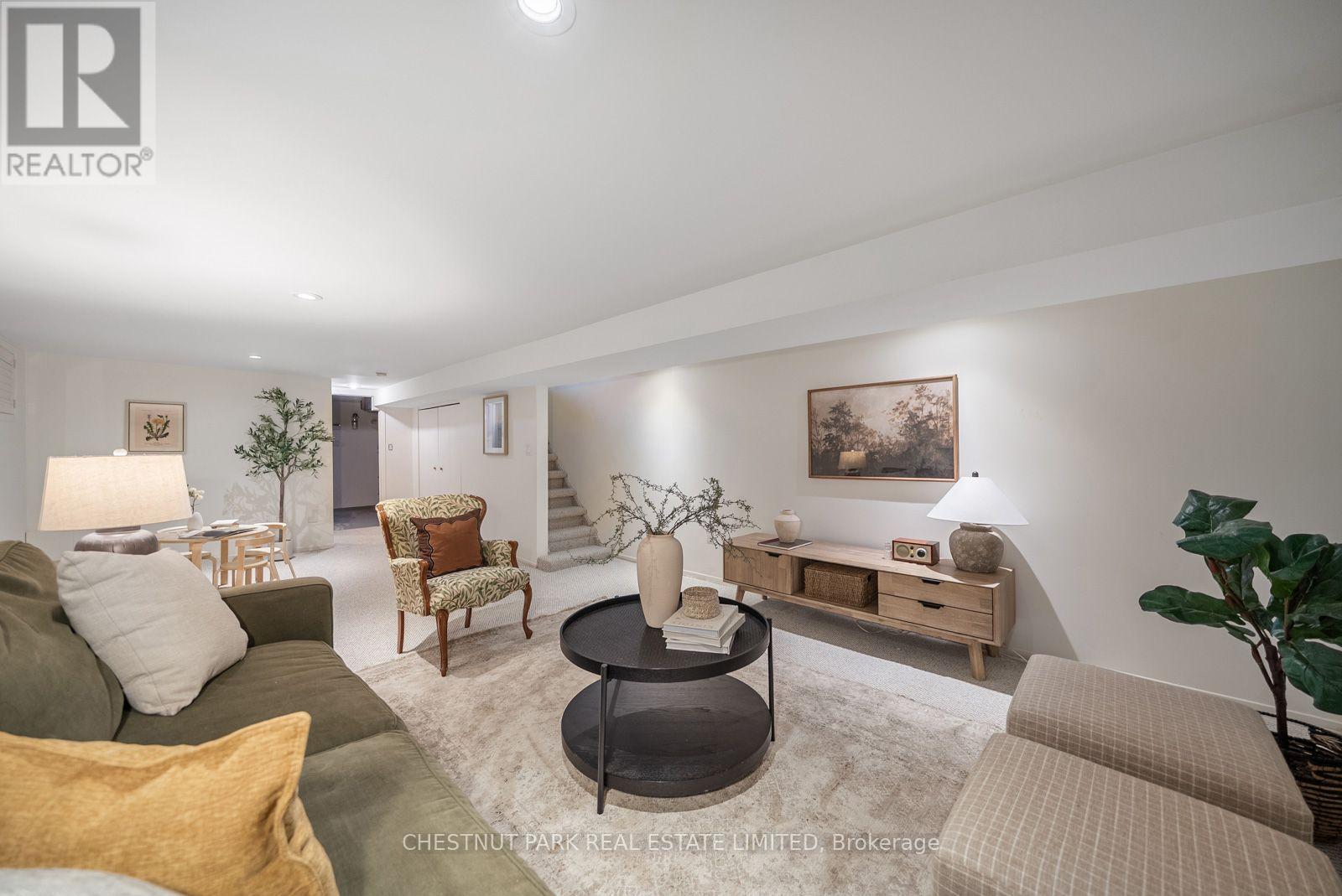 266 Queensdale Avenue, Toronto, Ontario  M4C 2B2 - Photo 30 - E13537532